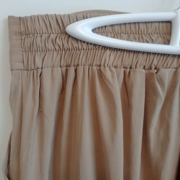 Light tan caramel brown XL cropped lightweight flowy wide leg ankle pants - Picture 2 of 13